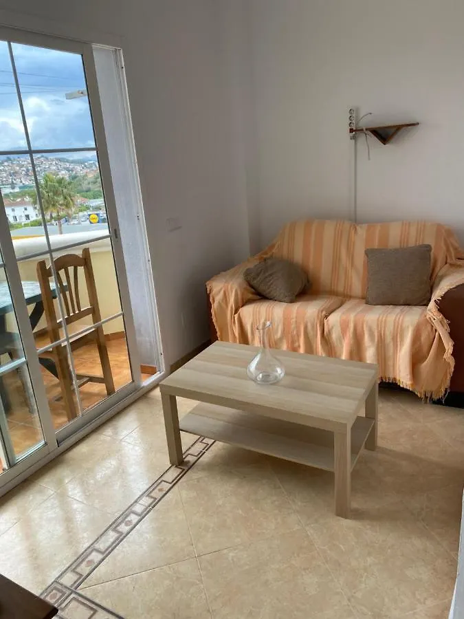 Homestay •{ Habitacion En Coin A 30Km De La Playa • Spain