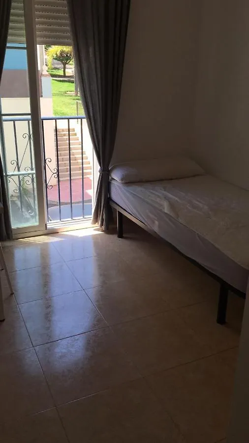 •{ Habitacion En Coin A 30Km De La Playa •